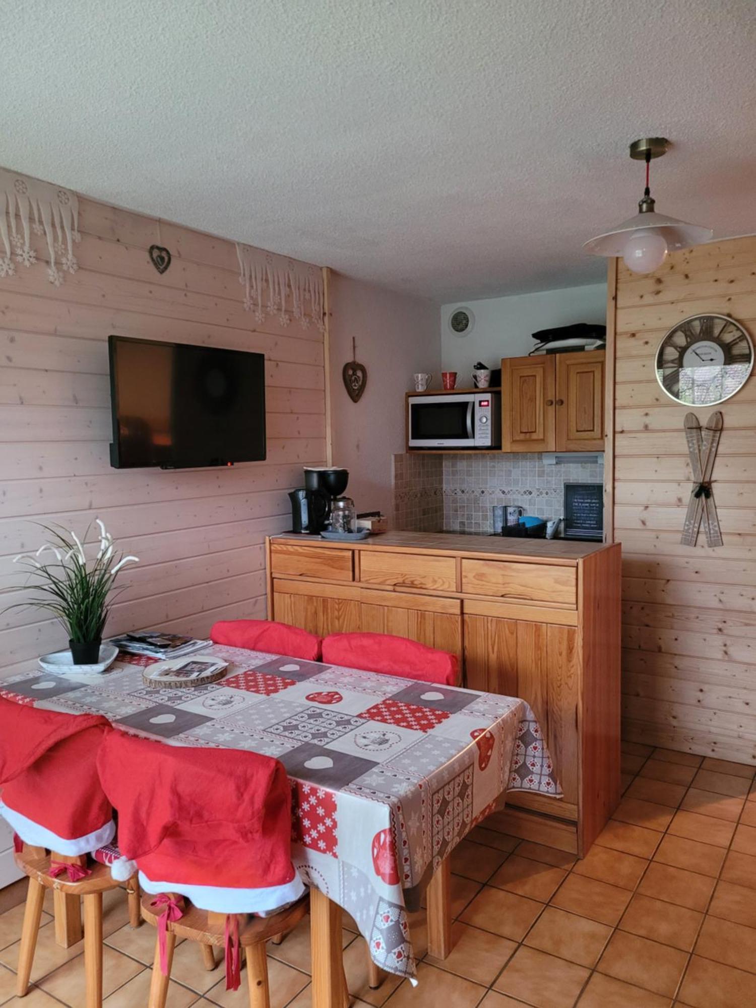 Appartement Le Flocon, Joli Petit Cocon 4 Pers En Rez De Jardin Draps Inclus Les Rousses Exterior foto