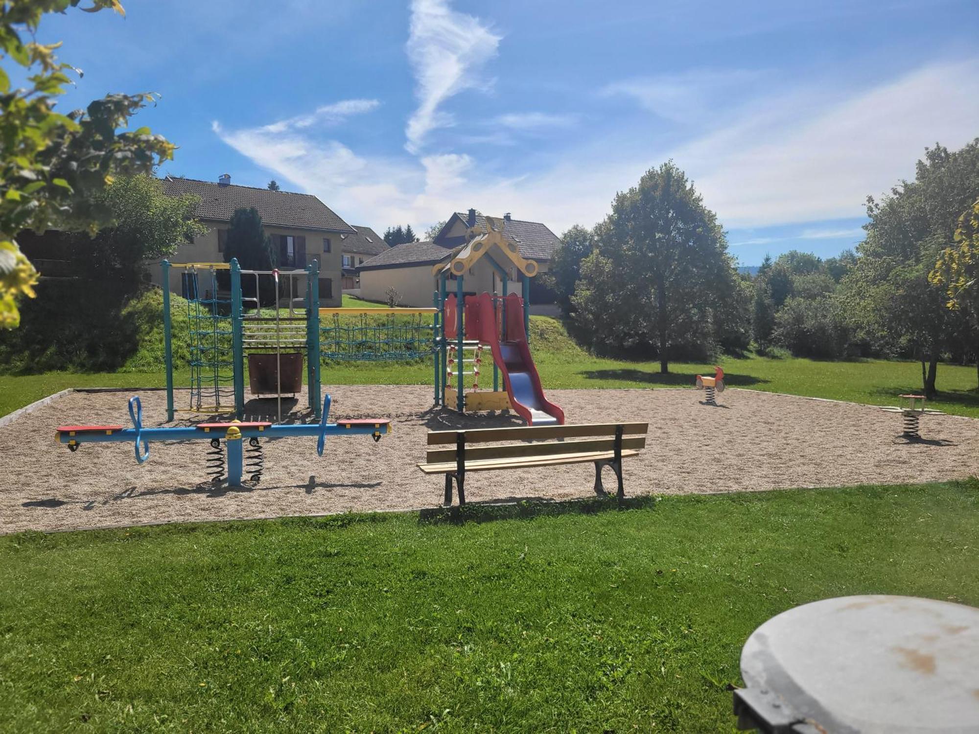 Appartement Le Flocon, Joli Petit Cocon 4 Pers En Rez De Jardin Draps Inclus Les Rousses Exterior foto